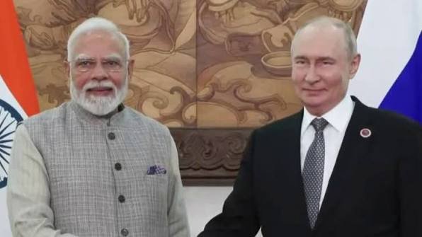 PM मोदी-पुतिन की अहम मुलाकात, यूक्रेन युद्ध खत्म करने पर जोर; भारत-रूस संबंधों पर भी हुई चर्चा